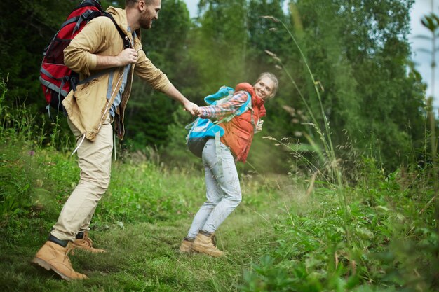 Jak zorganizować idealne wakacje dla dzieci w górskim kurorcie